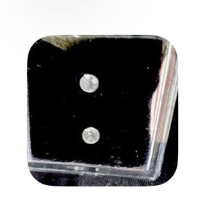 Cubic Zirconia studs earrings